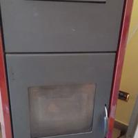 Stufa a pellet Ungaro Maya 34 kw