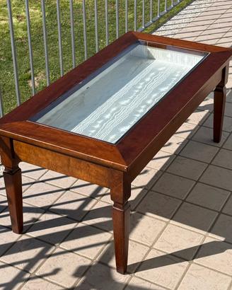 Tavolino in legno con cassetto