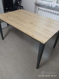 Tavolo stile industriale