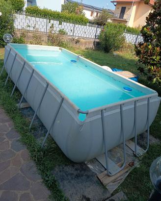 Piscina per iniziare fare esperienza