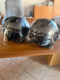 2 Caschi scooter/moto