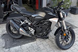 Honda CB 300r