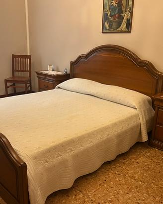 letto in arte povera como e comodini