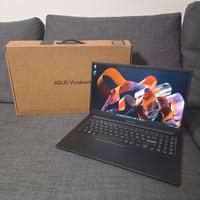 ASUS Vivobook 15" Core 5 16GB RAM Garanzia 2028