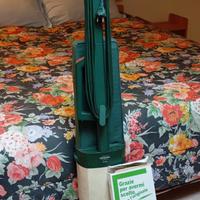 aspirapolvere con battitappeto folletto