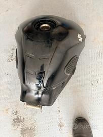 Serbatoio suzuki gsr 600