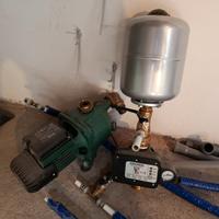 pompa dell'acqua completa di serbatoi deposito e r