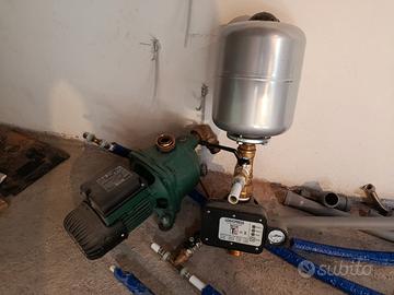 pompa dell'acqua completa di serbatoi deposito e r