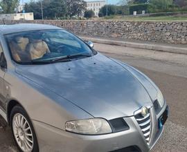 Alfa romeo gt - 2005