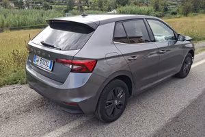 Skoda  Fabia 1.0 incidentata