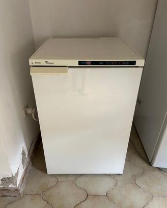 Congelatore verticale Philips Whirlpool a cassetti