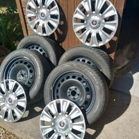 Cerchi in ferro con copricerchi