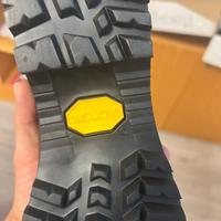 Anfibi militari da combattimento