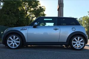 MINI COOPER S R56 Chili