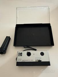 Kodak pocket instamatic 300 camera con custodia