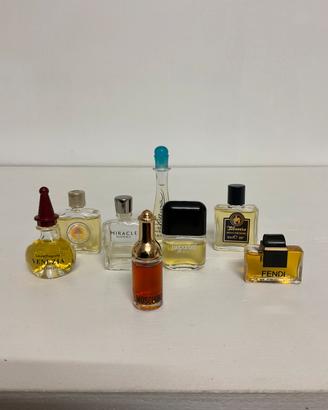 Lotto 8 miniature profumi vintage da collezione
