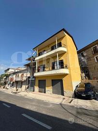 Terratetto Fiamignano [Cod. rif 3256296VRG]