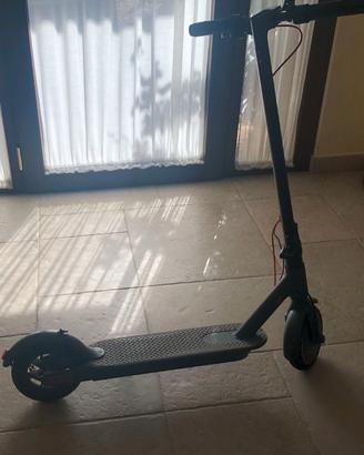 MONOPATTINO ELETTRICO ( Freno a disco + elettrico)