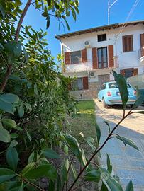 Casa indipendente su 3 lati, con giardino