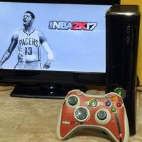 Xbox 360 Slim, controller, cavi e kinect.