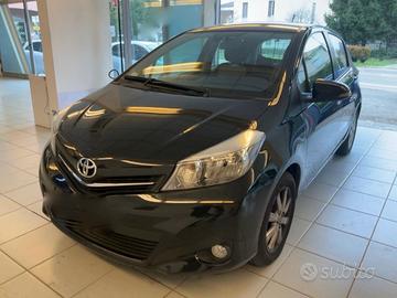 Toyota Yaris 1.0 5 porte Lounge - Navy