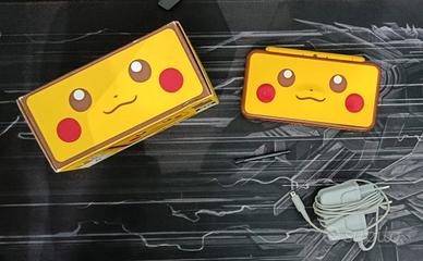 Nintendo 2 DS XXL Pokémon Pikachu Limited Edition