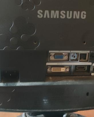 2schermi PC TV marca lg e samsung