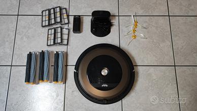 Robot aspirapolvere Roomba 896