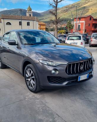 Maserati Levante 3.0 V6 Diesel 275 CV AWD Granluss