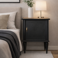 Coppia comodini vintage eleganti