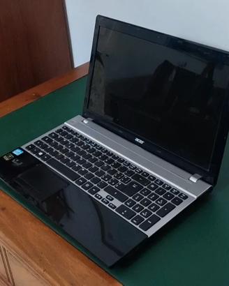 Acer V3-571G i7 6GB RAM SSD 128GB GeForce 640M
