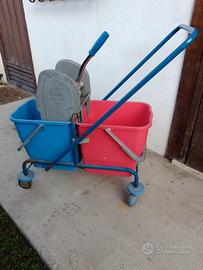 carrello pulizie professionale 