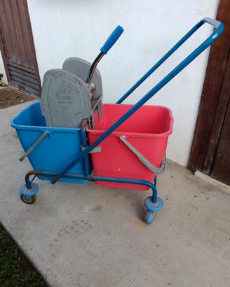 carrello pulizie professionale 