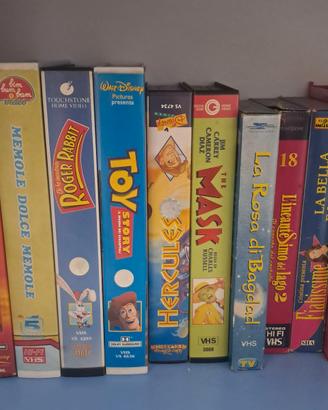 Lotto 11 VHS Film e CartoniAnimati Classici Disney