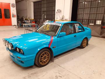 BMW 318is E30