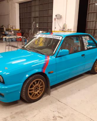 BMW 318is E30
