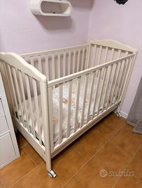 Lettino per bambini con materasso