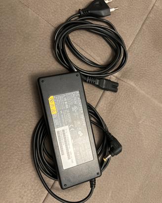 Alimentatore PC 100-240V 1,0-0,4A    19V -4,22A
