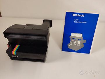 macchina fotografica polaroid 