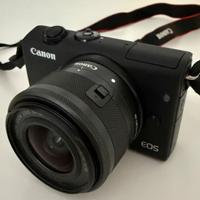 Canon EOS M200