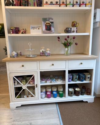 Credenza
