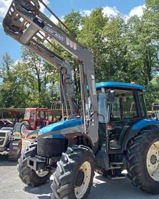 New Holland TD 85