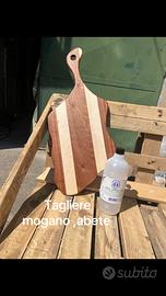 Tagliere forma chitarra  mogano e abete