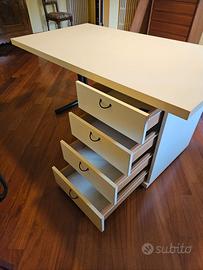 SCRIVANIA IN LAMINATO BIANCO