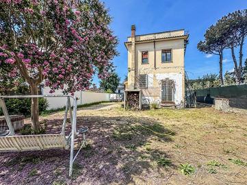 Villa di 100 m² con 3 locali a Roma