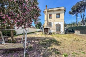 Villa di 100 m² con 3 locali a Roma
