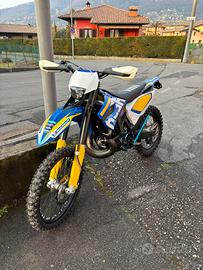 husaberg te 300 2t