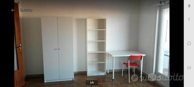 ultima stanza per studentessa zona centrale