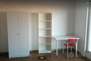 ultima stanza per studentessa zona centrale