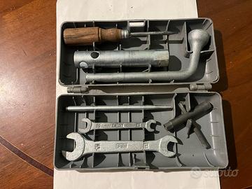 SCATOLA ATTREZZI-TROUSSE FIAT 500 D F L R